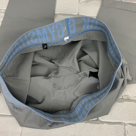 GYMSHARK Capri Leggings. Size S/M. Gray blue. Like new. Stretch - Picture 7 of 12